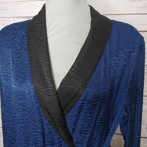 VICTORIA Secret Zebra Print Robe Size XS/S - Picture 4 of 10